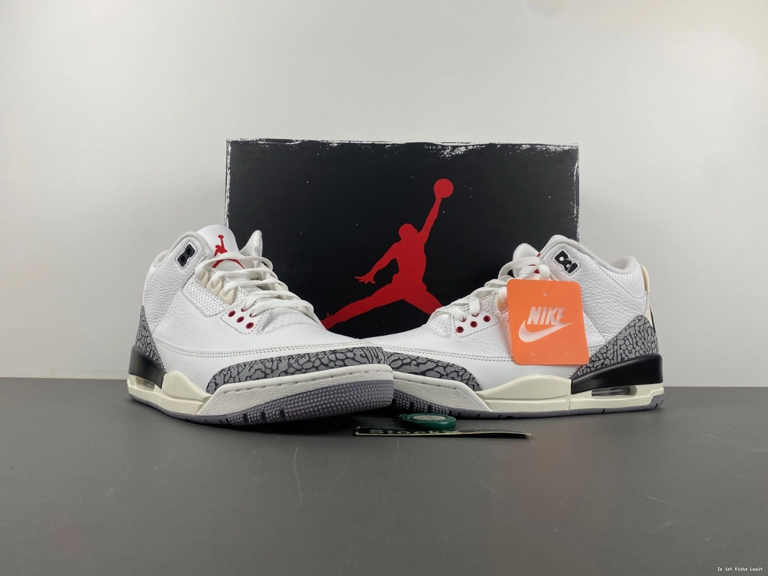 DN3707-100 Retro jordan  Cement' 'White 3 Air 1211